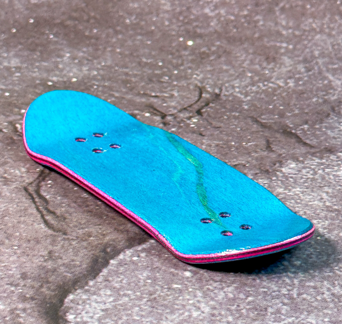WoodClub ATELIER Wooden deck 33.7mm - "Lagoon Blue"