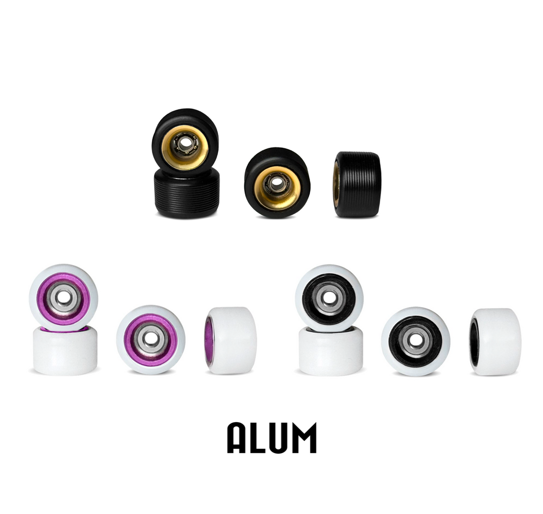 WoodClub EXCLUSIVE Fingerboard 32mm - "CHANGING ROOM"